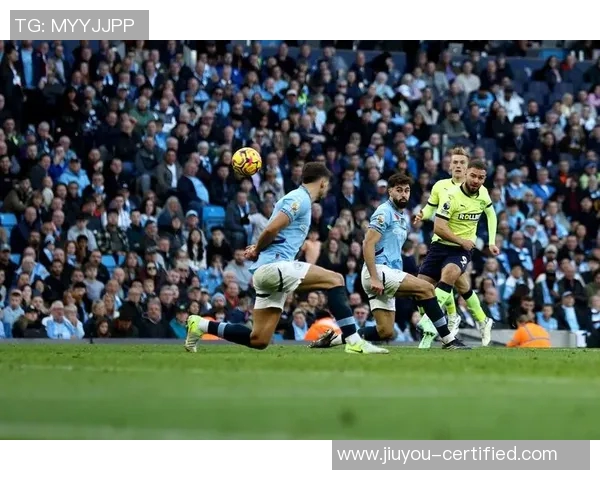 英超焦点战那不勒斯与曼联激战成平局补时进球引发全场狂欢